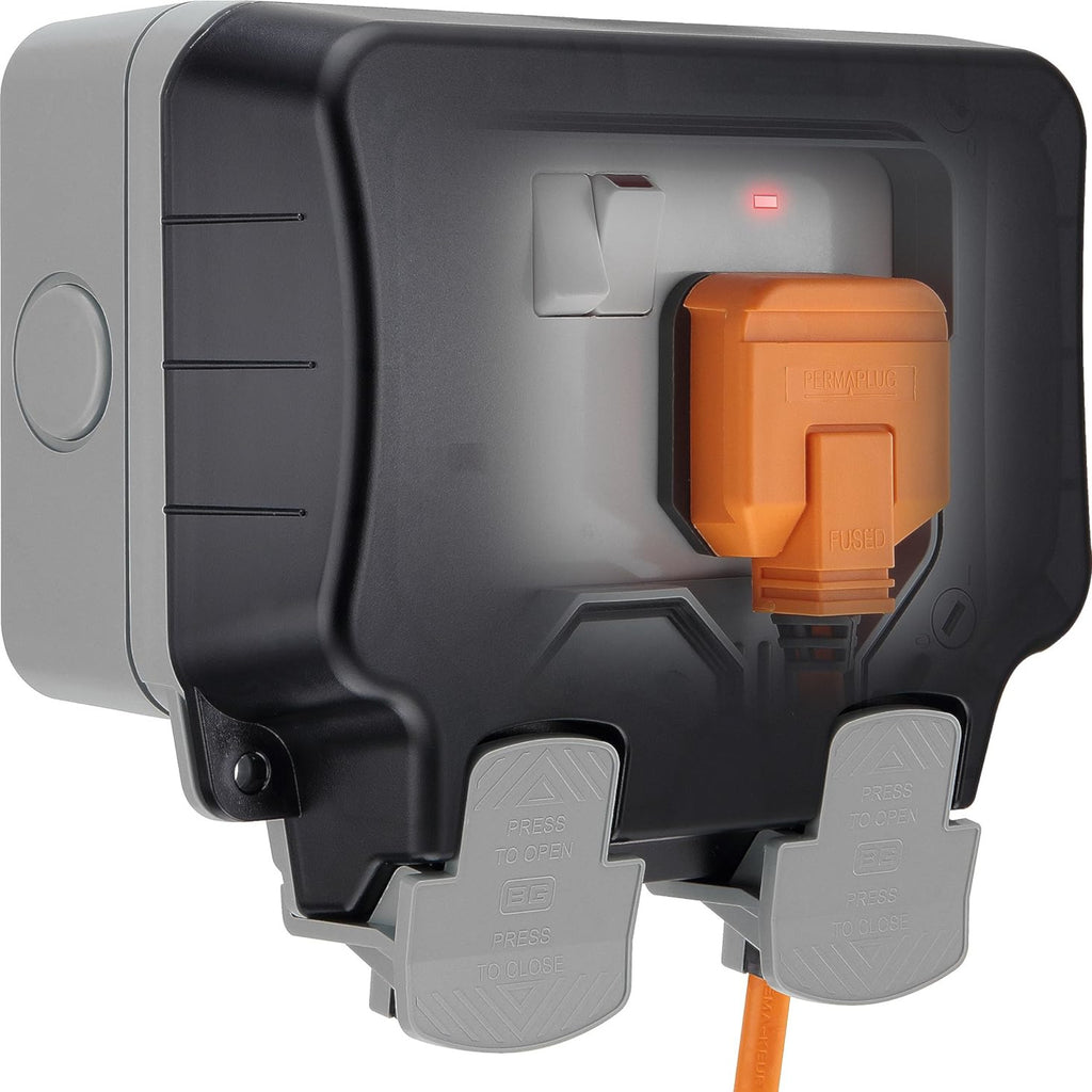 BG 2 Gang 13 Amp Switched Outdoor Socket IP66 DP