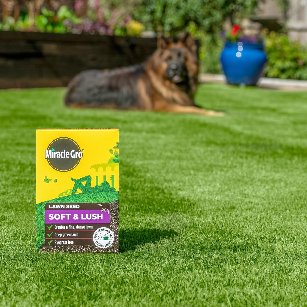 Miracle-Gro® Lawn Seed Soft & Lush Covers Up To 28m2