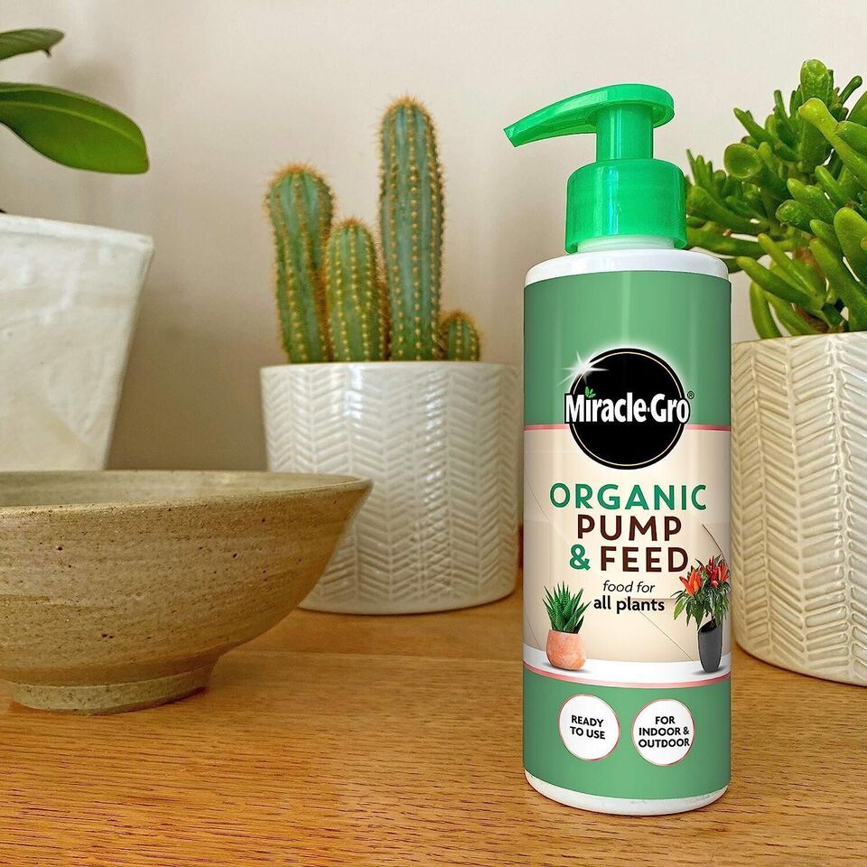 AMK® Miracle-Gro® Organic Pump & Feed 200ml
