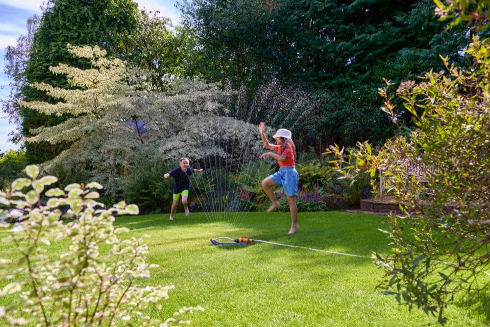 AMK® Hozelock Rectangular Sprinkler Plus 220 M